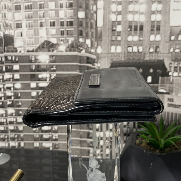 Authentic 🖤 Gucci Denim Wallet - Picture 12 of 13